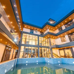 https://begonia-resort.hotelspanglao.com